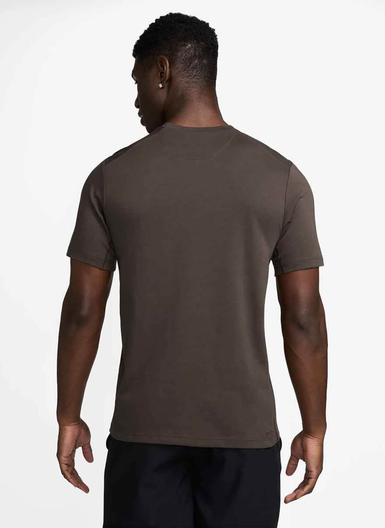 Nike Men's Dri-FIT Versatile T-Shirt - Baroque Brown 3XL