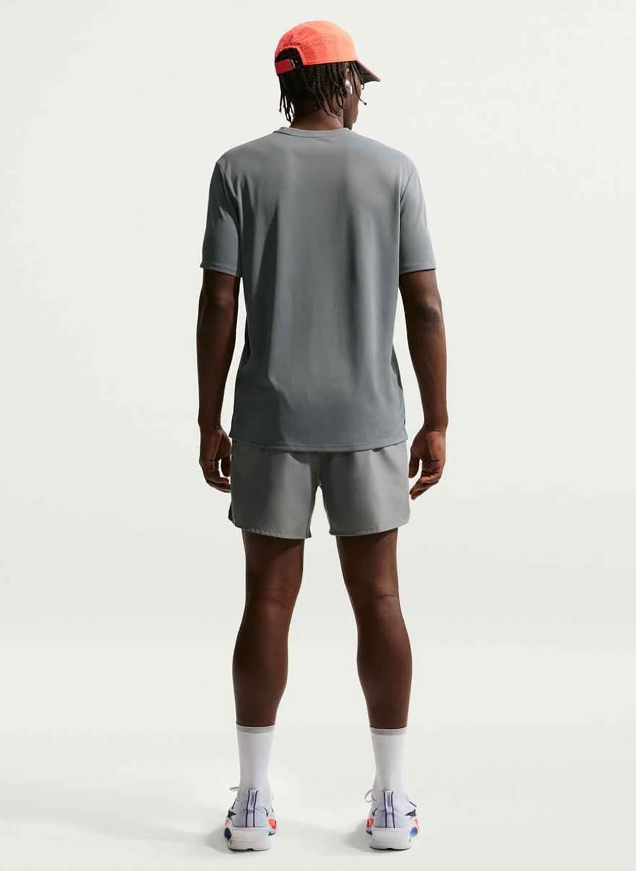 Nike Men's Miler Dri-FIT T-Shirt - Dark Grey 3XL