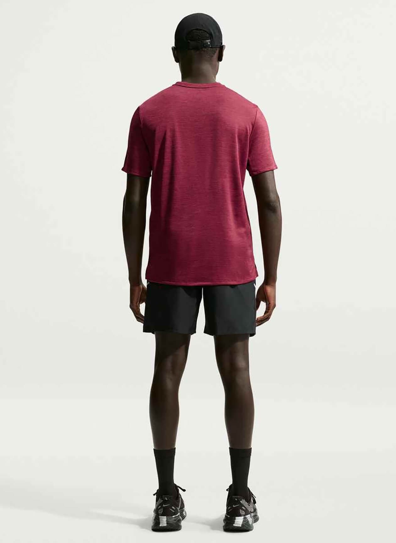 Nike Men's Miler Dri-FIT T-Shirt - Red 3XL