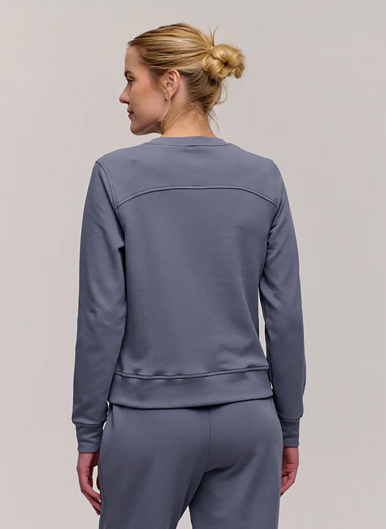 Zero Restriction Women's Julia Sweatshirt - Stingray (0127) LG
