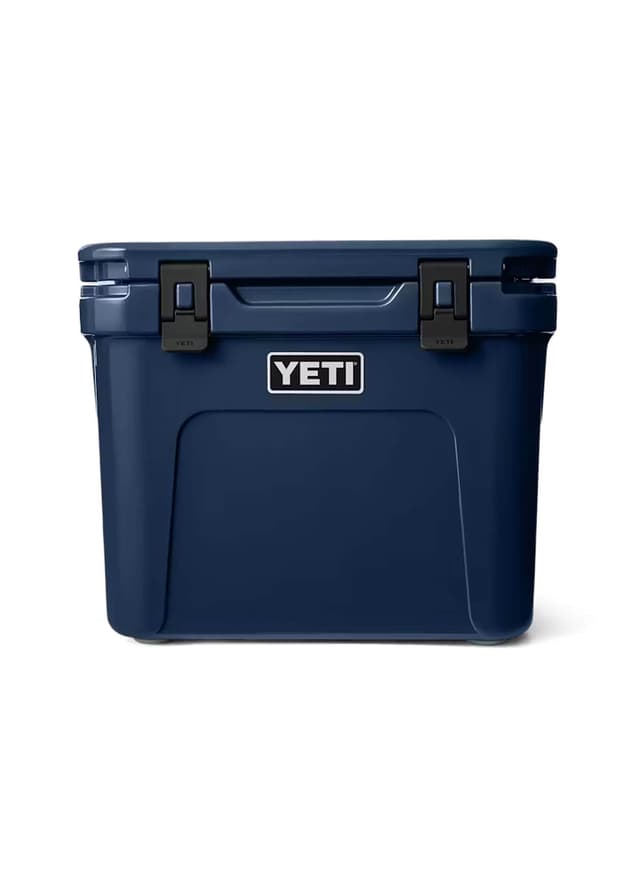YETI Roadie 32 Wheeled Cooler - Navy MISC